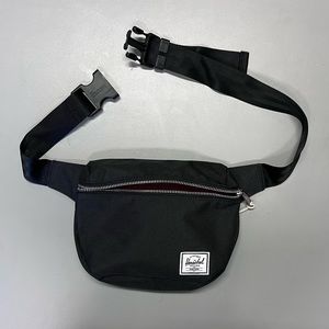 Herschel Supply Beltbag